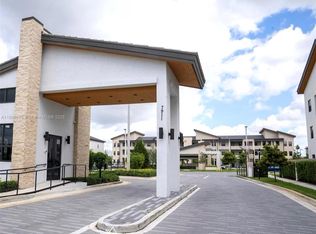 7855 NW 104th Ave #855, Miami, FL 33178