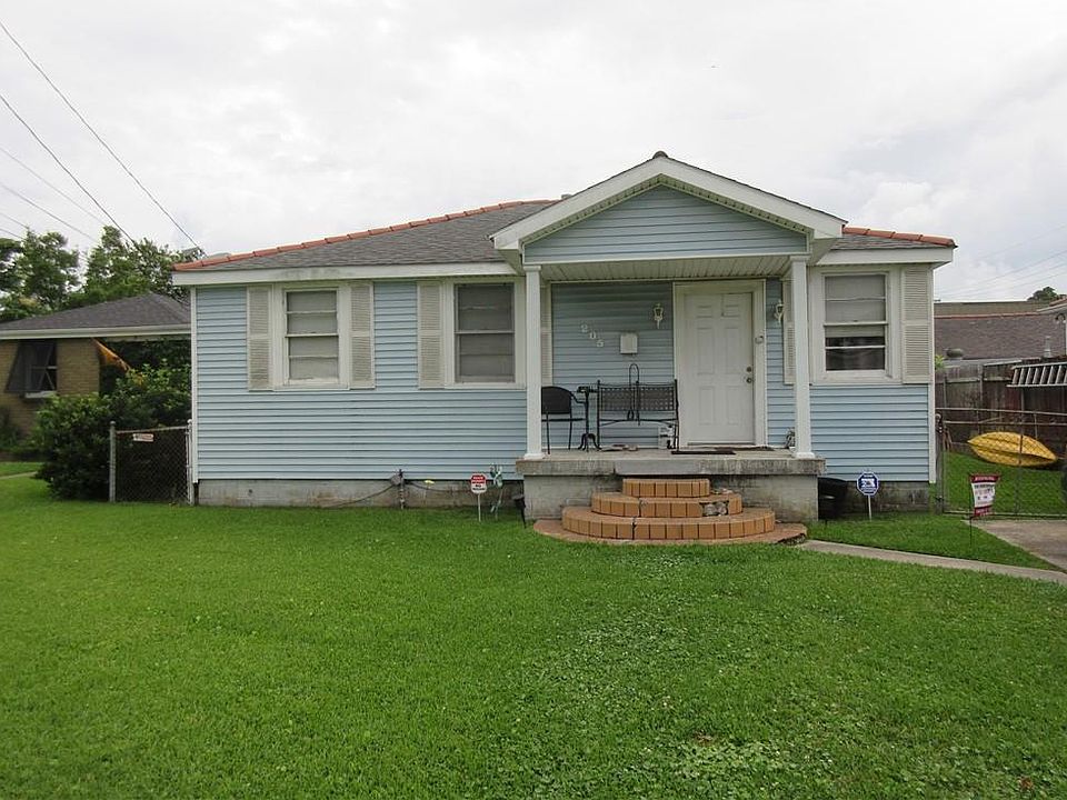 1st image of 205 Mandarin St