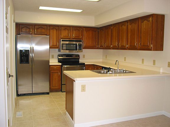 Light, Bright, Spacious Kitchen