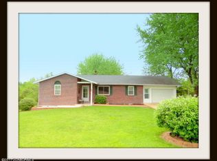 635 Halifax Rd, Holts Summit, MO 65043