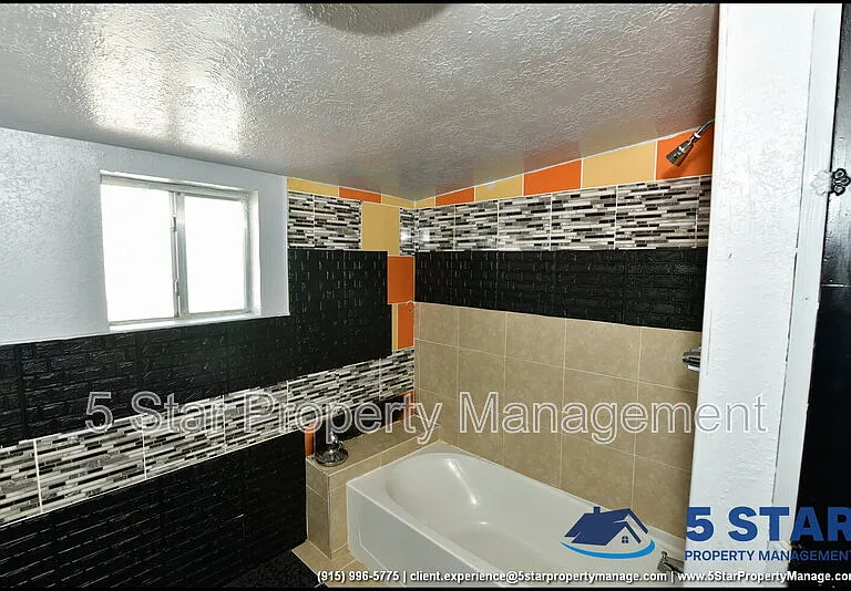 4425 La Luz Ave — Photo 34