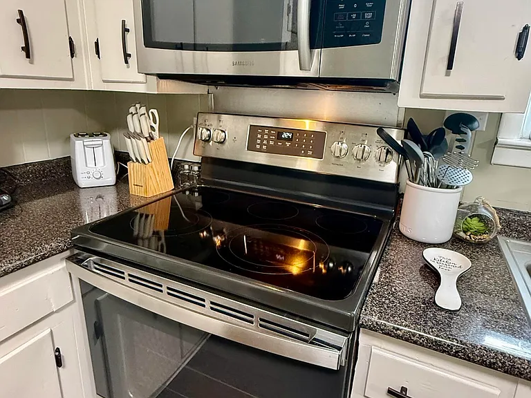 2514 Elderberry Dr — Photo 9