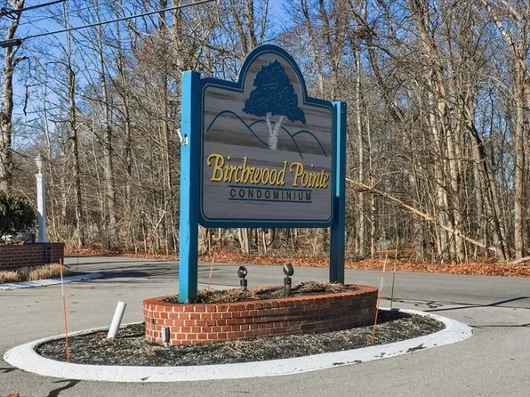 7 Birchwood Point #101, Amesbury, MA 01913