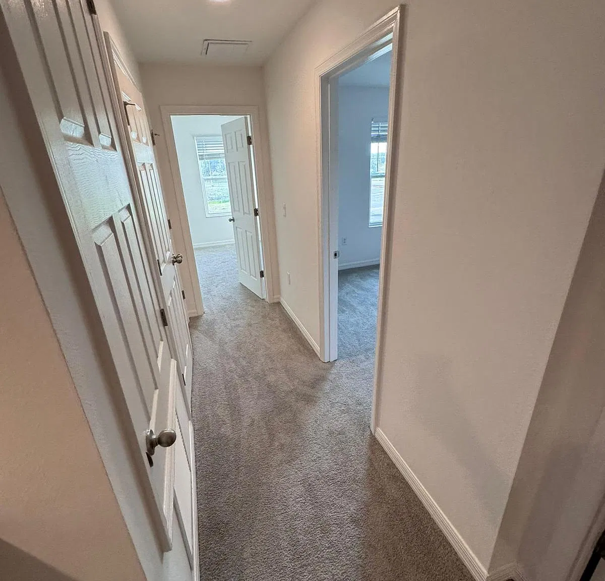 3 bed, 2.5 bath, $1,900 — Photo 2