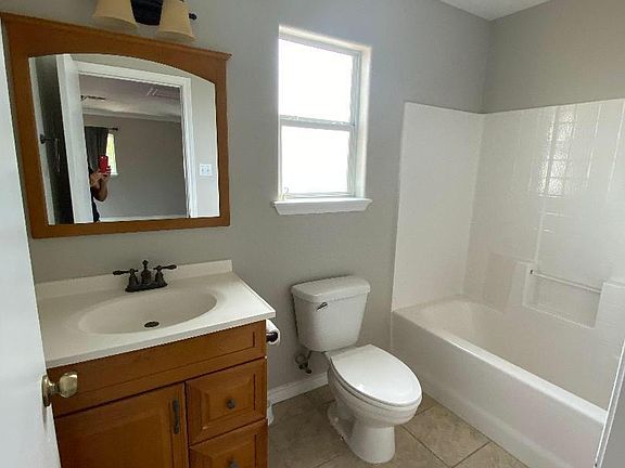 2nd image of 1014 Nile Dr