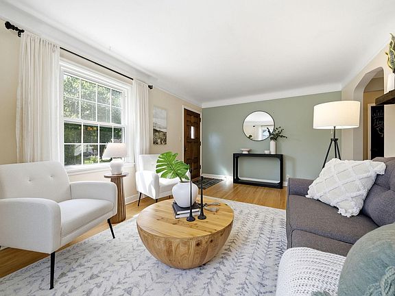 3rd image of 133 Park Ln