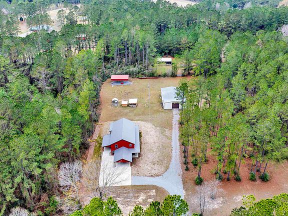 4th image of 36397 Alexandria Trl