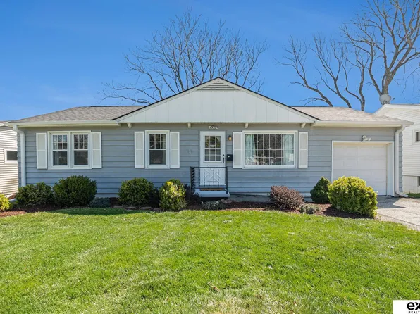 4933 S 77th Ave, Ralston, NE 68127
