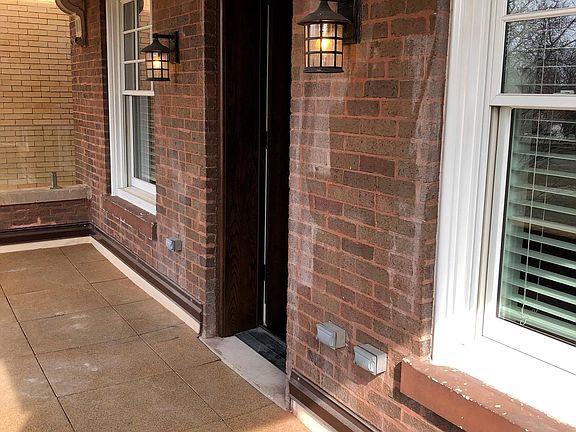 2nd image of 2027 N Humboldt Blvd APT 1
