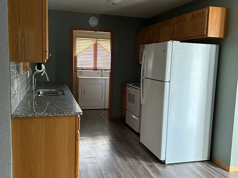 501 5th Ave SE — Photo 2