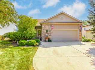 248 Buli Ln, Bolingbrook, IL 60490
