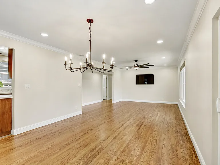 4521 Juno Way — Photo 6