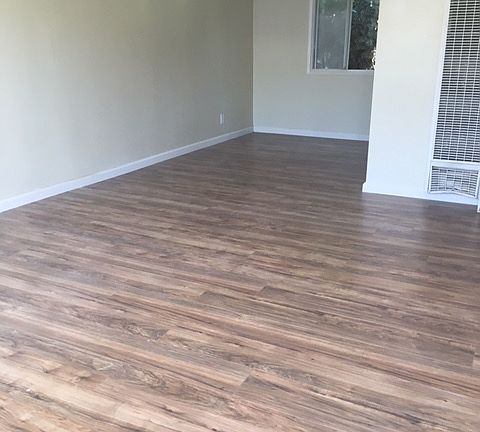3rd image of 2419 Rockefeller Ln #C