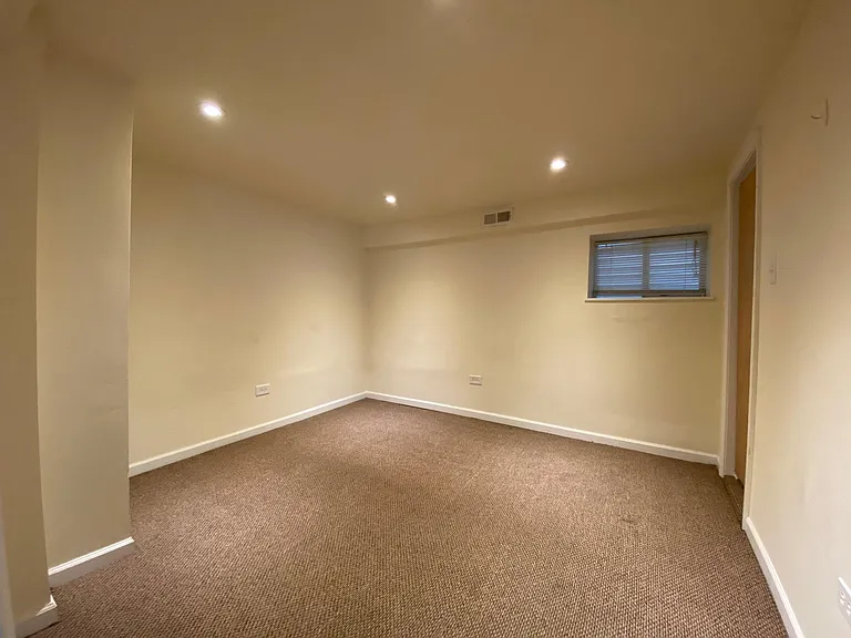 3520 N Lincoln Ave #G — Photo 4