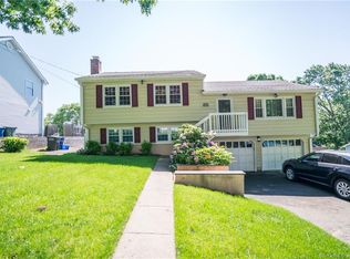 664 Sylvan Ave, Bridgeport, CT 06606