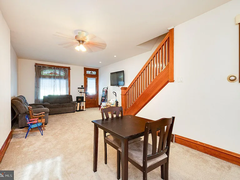126 E Washington St — Photo 9