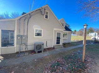 16 Nixon Rd, Framingham, MA 01701