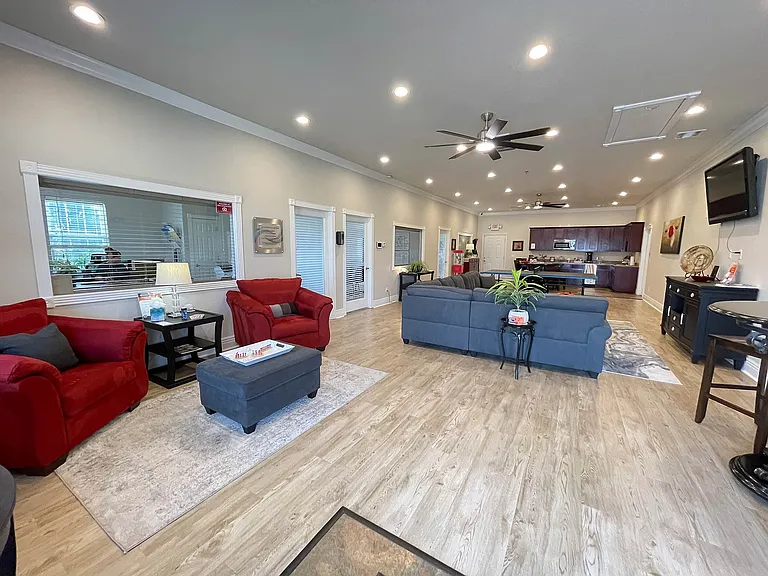 Leasing Office