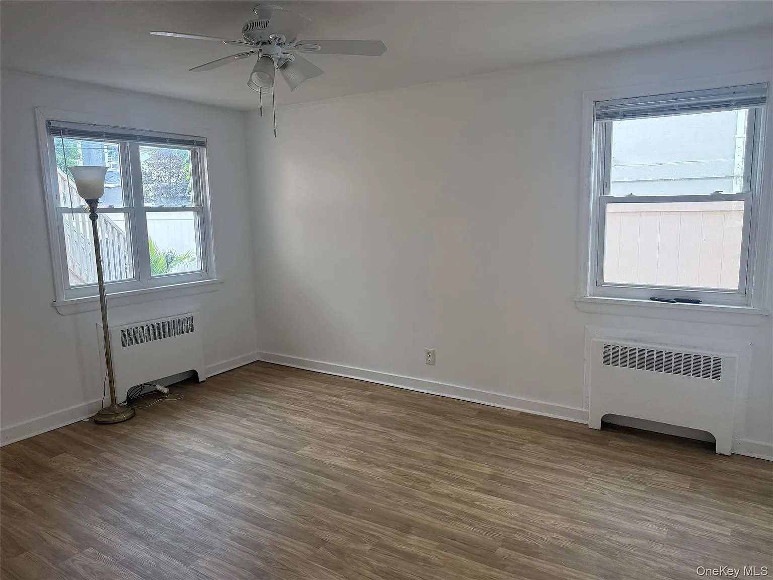 3 bed, 1.0 bath, 1200 sqft, $3,400 — Photo 3