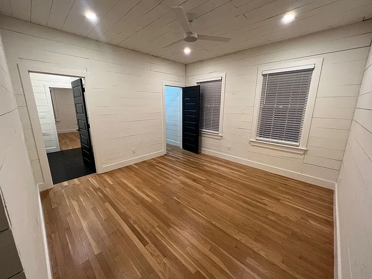 701 Harris Ave — Photo 13