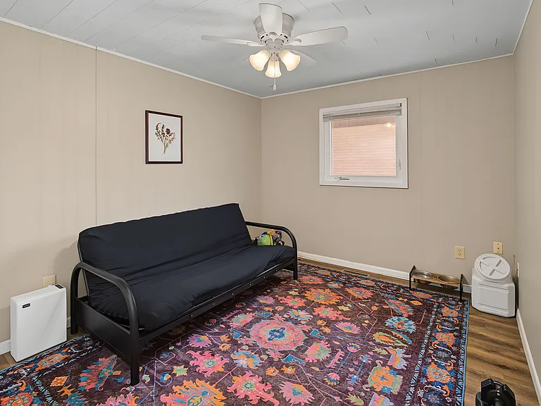 1201 E Willard St — Photo 15