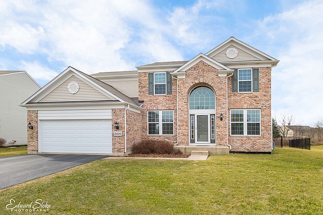 1st image of 2436 Woodside Dr