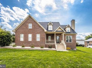1907 Winston Dr, Hagerstown, MD 21740