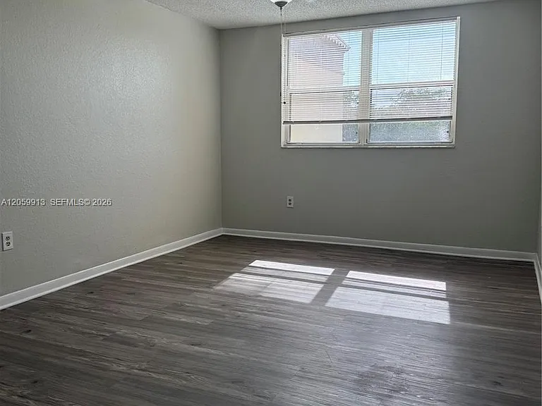 8323 Lake Dr #506 — Photo 5
