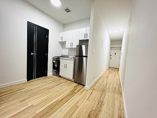 1st image of 230 E 14th St #2N