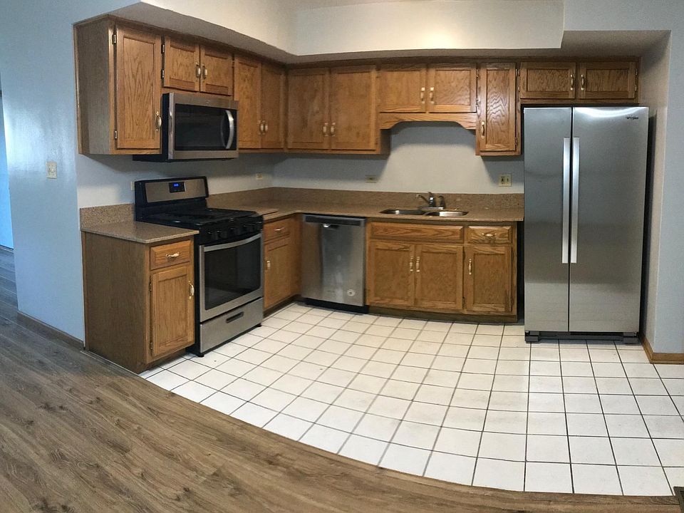 New appliances, with dishwasher and granite counter tops