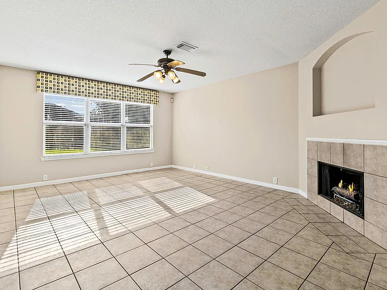18327 Atasca Woods Trce — Photo 9