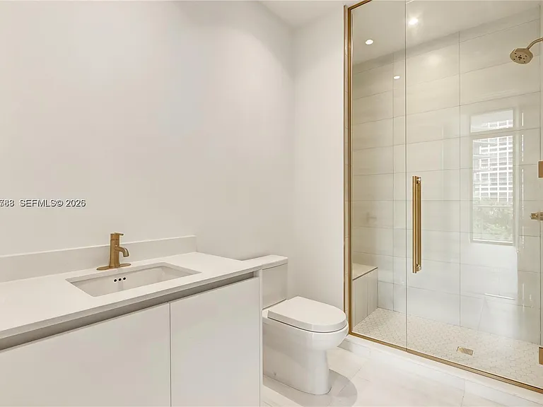 2655 S Bayshore Dr #403 — Photo 13