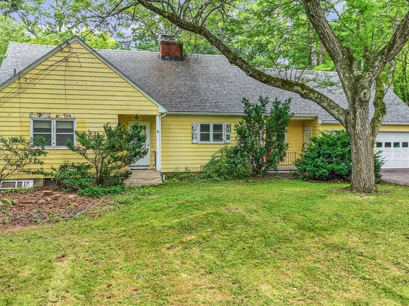 70 Laurel Lane, Simsbury, CT 06070