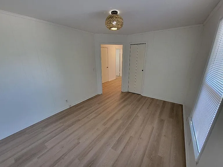 301.5 S Zetterower Ave — Photo 9