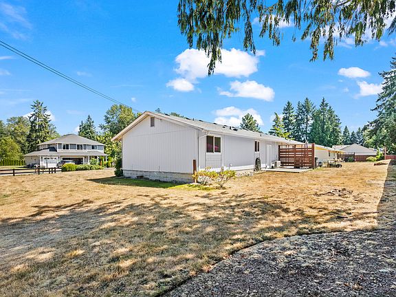 4th image of 3002 108th Ave E