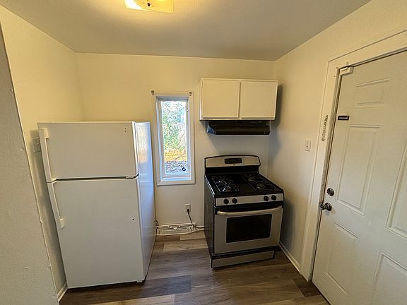 5th image of 55666 Lexington Ave