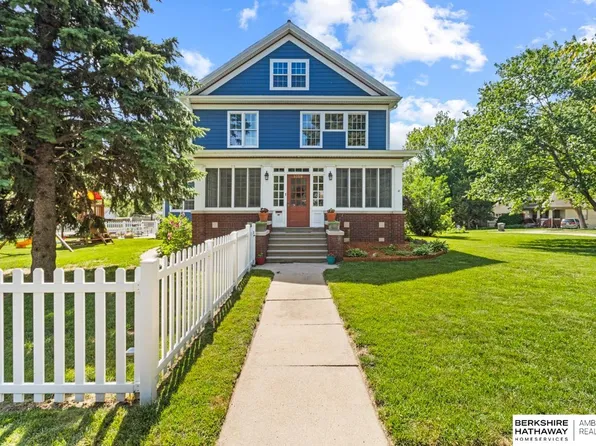 1059 N Linden St, Wahoo, NE 68066