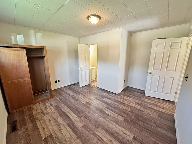312 Jackson St — Photo 25