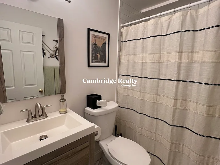 32 Chester St #2 — Photo 10