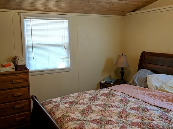 5th image of 404 West Ave