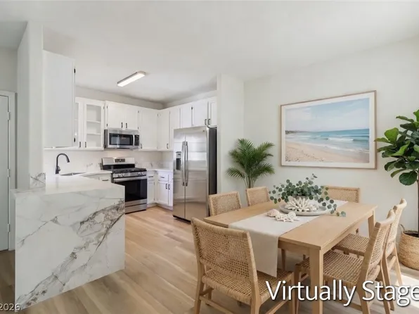 75 N Valle Verde Dr APT 823, Henderson, NV 89074