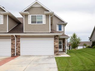 8342 Flintlock St, Lincoln, NE 68526