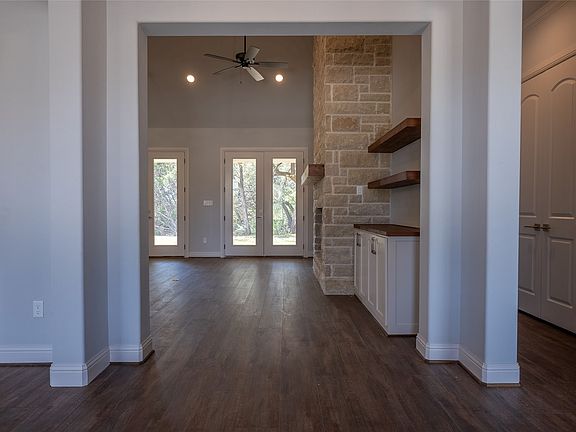 2nd image of 3702 Dry Creek Rd