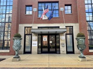 2051 Villa Rd Unit 302, Birmingham, MI