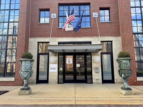 2051 Villa Rd Unit 302, Birmingham, MI 48009