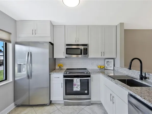 1211 Rosemary CT Unit C104, NAPLES, FL 34103