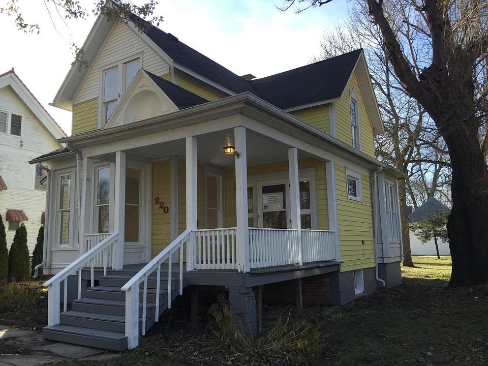 1st image of 220 W Orleans St