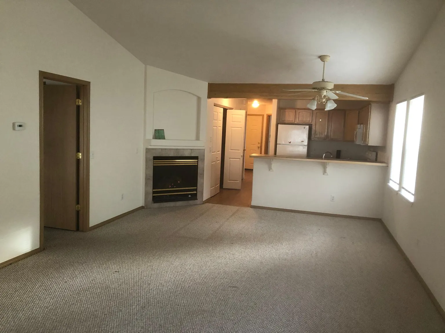 2 bed, 1020 sqft, $1,750 — Photo 2