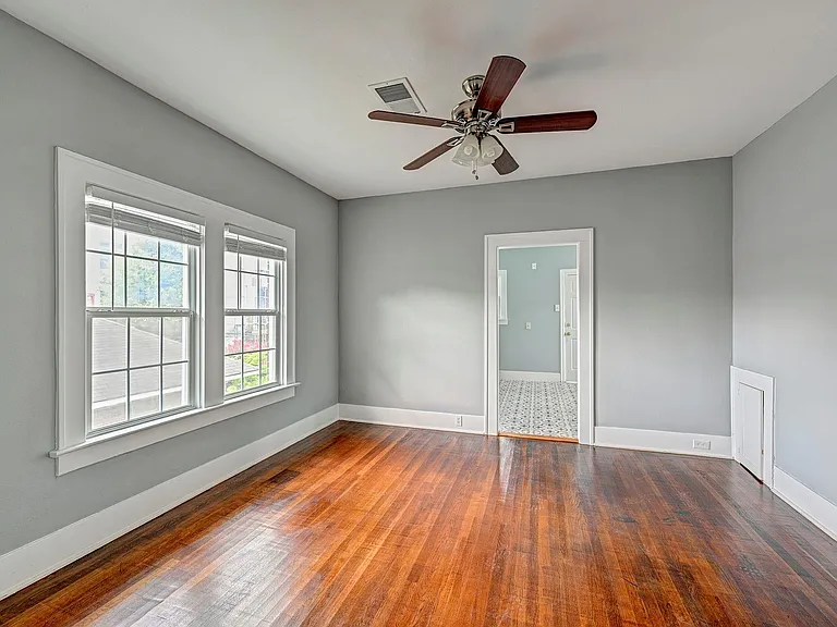 512 W Pierce St — Photo 11