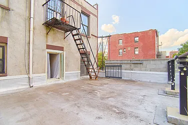 Rented by Living New York
